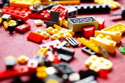 Il genio italiano dei LEGO costruisce un modellino del Rover Perseverance