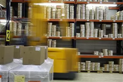 E-commerce, tra Milano-Bologna la logistica va local