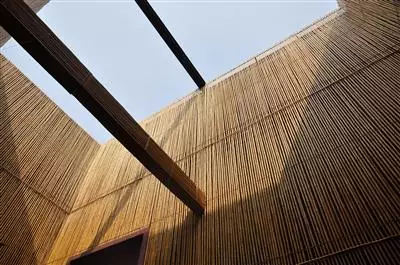 Expo Doors: l’istallazione che collega il FuoriSalone di Milano ad EXPO Dubai 2020